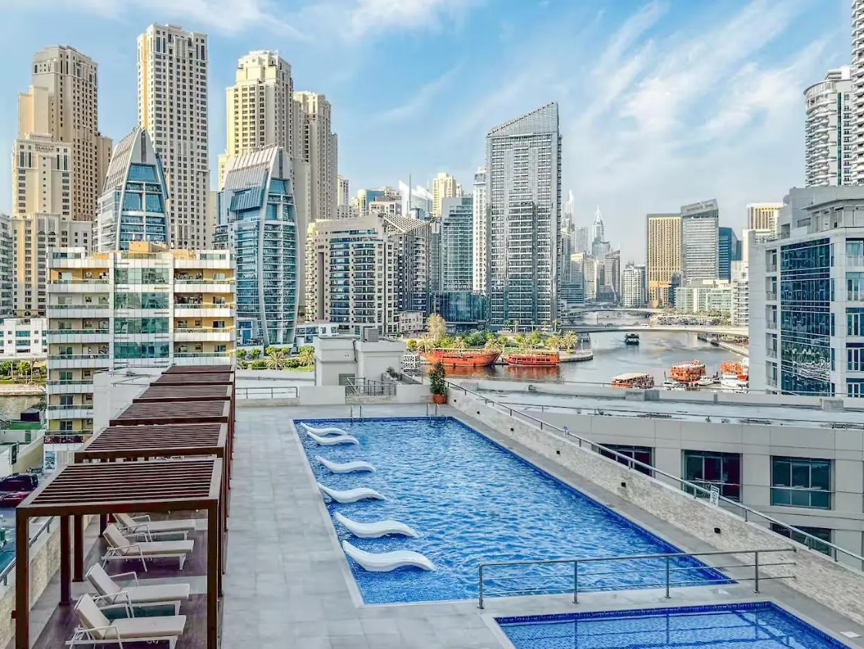 Luxurious 2Br Apt With Marina View & Private Jacuzzi Dubai 0*,