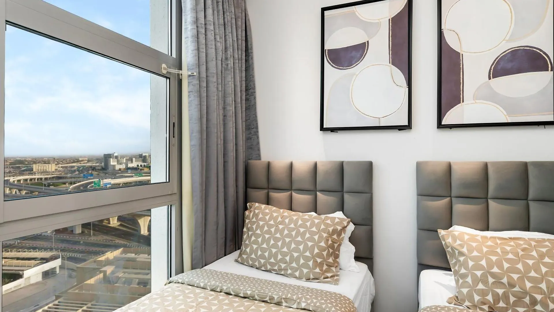 Apartment Luxurious 2Br Apt With Marina View & Private Jacuzzi Dubai