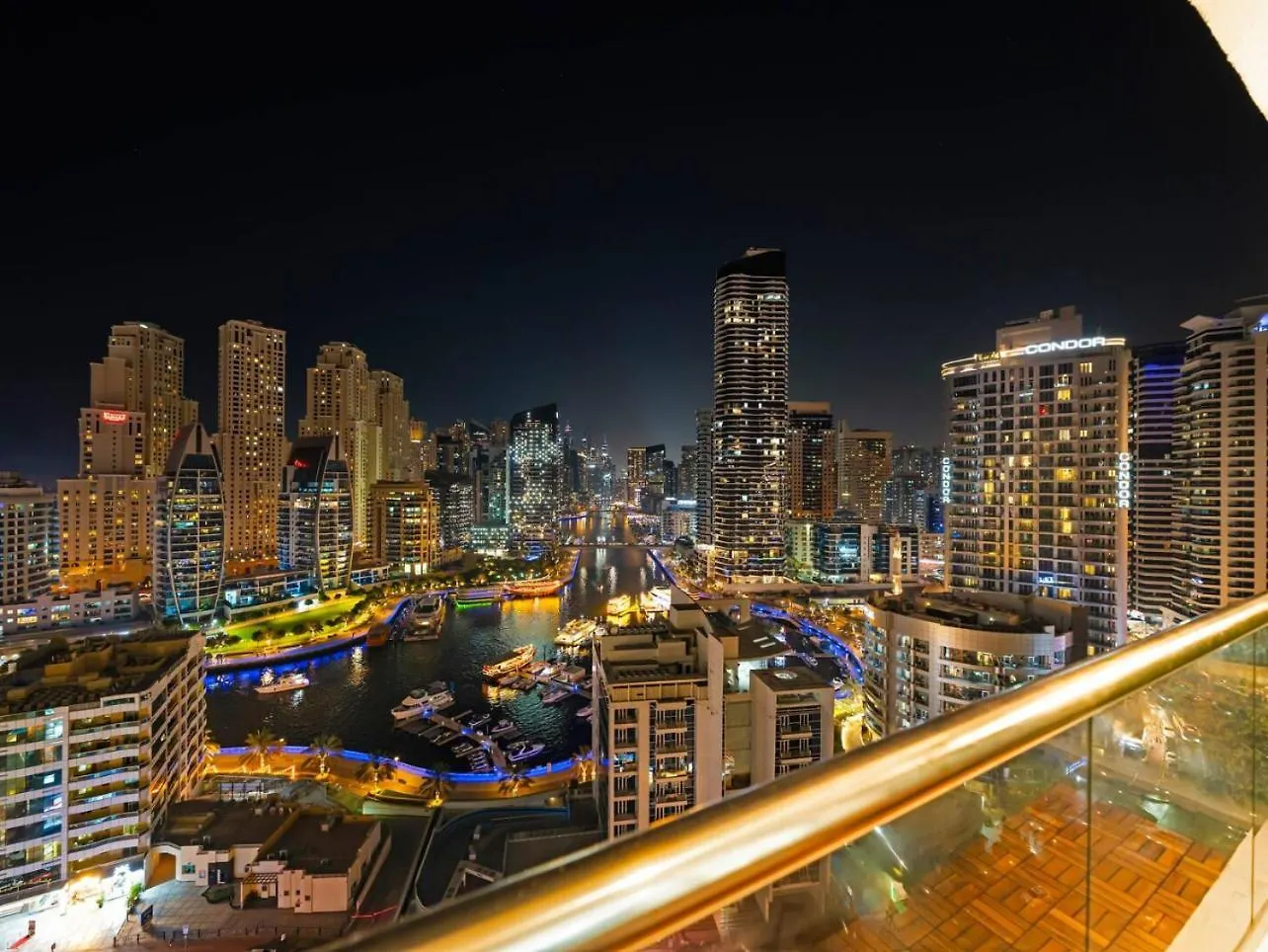 Apartment Luxurious 2Br Apt With Marina View & Private Jacuzzi Dubai