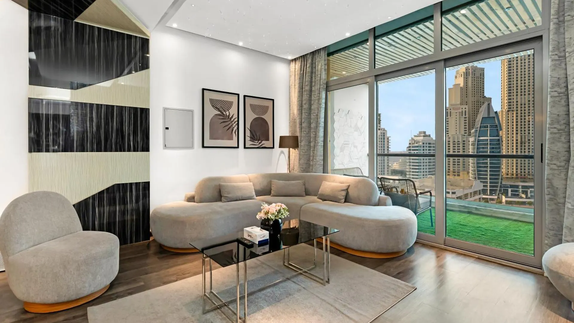 Luxurious 2Br Apt With Marina View & Private Jacuzzi Dubai 0*,  United Arab Emirates