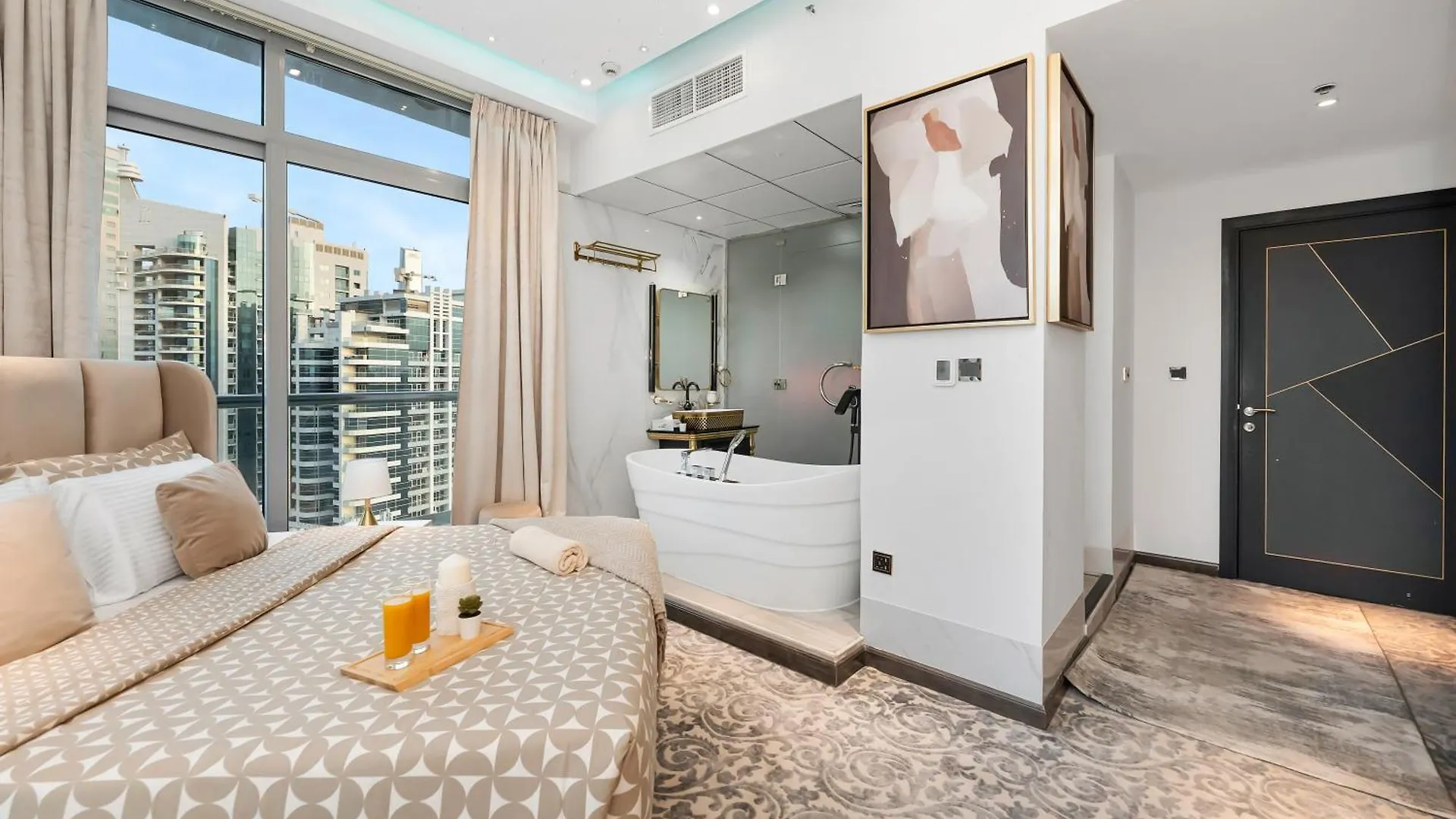 Apartment Luxurious 2Br Apt With Marina View & Private Jacuzzi Dubai