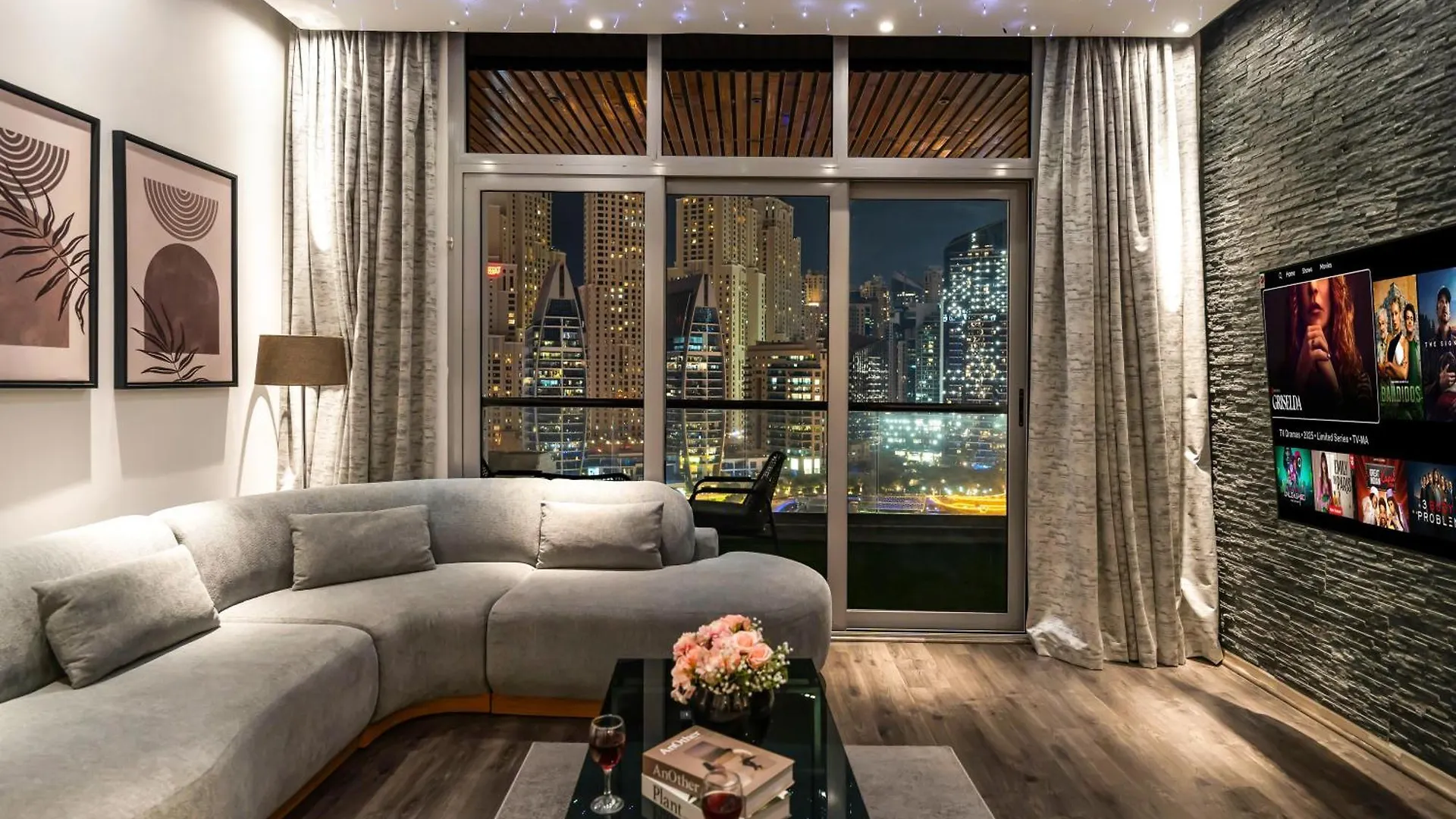 Luxurious 2Br Apt With Marina View & Private Jacuzzi Dubai Apartment